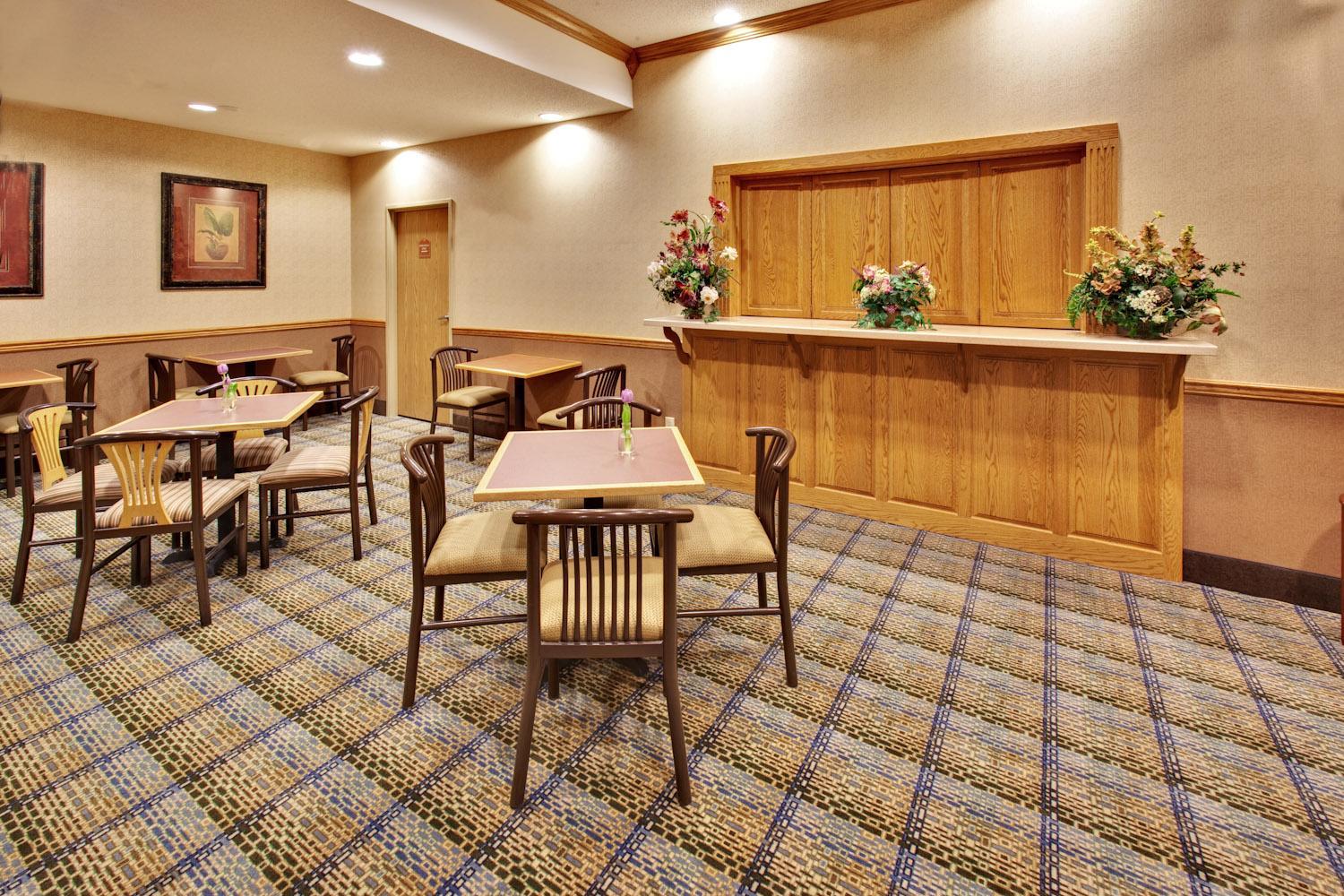 Holiday Inn Express & Suites Clinton, an Ihg Hotel