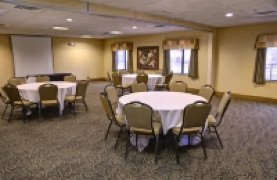 Holiday Inn Express & Suites VALPARAISO by IHG Hôtels à : Valparaiso