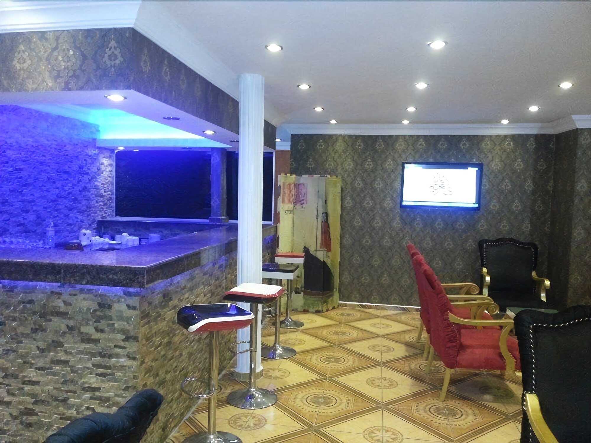 Atalla Hotel