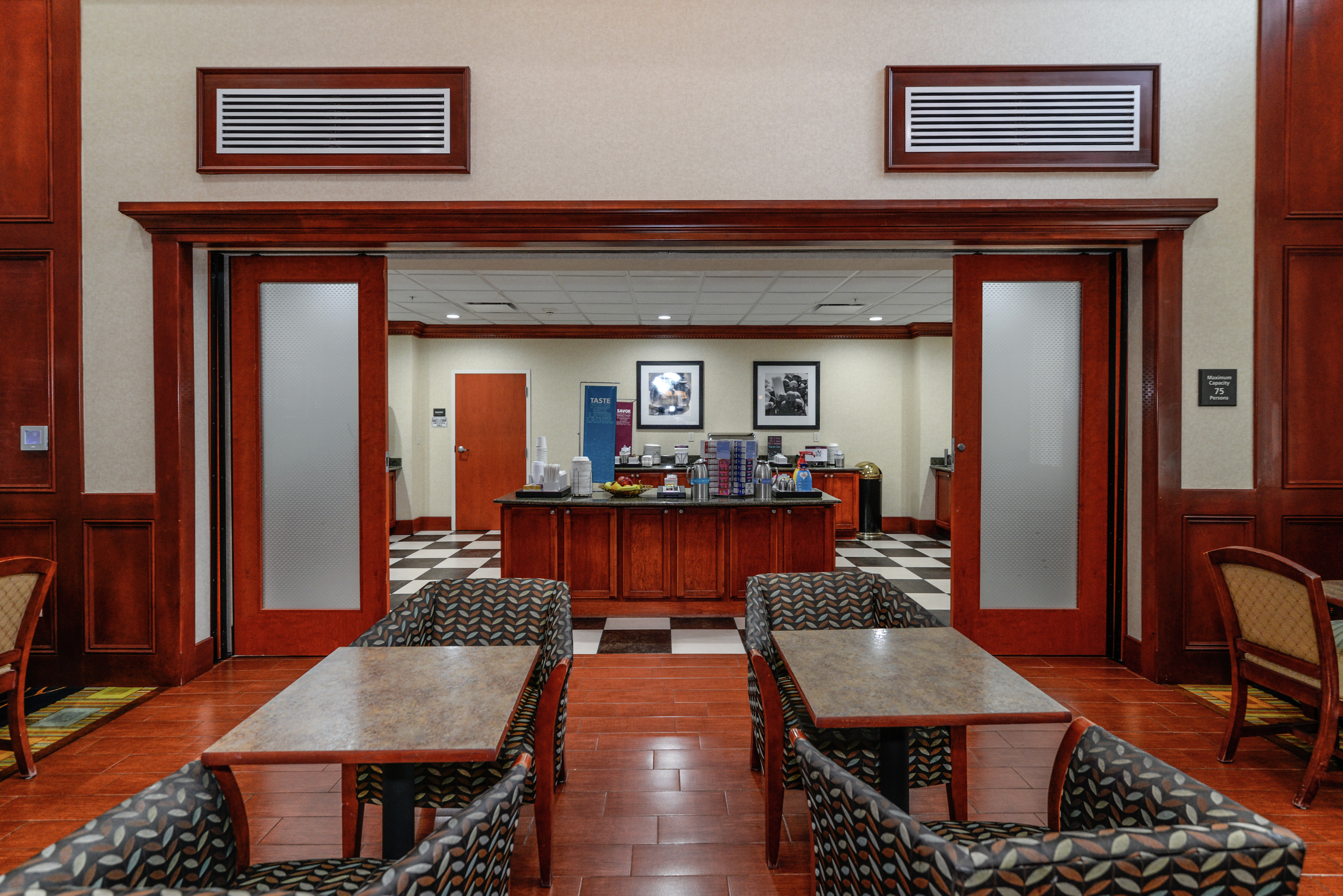 Hampton Inn & Suites Detroit/Chesterfield