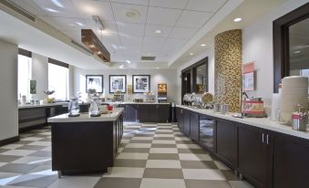 Hampton Inn & Suites Columbus-Downtown