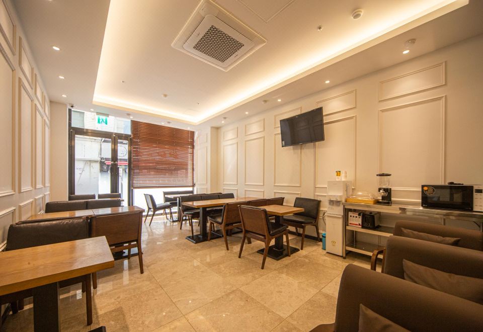 하운드호텔 썸네일