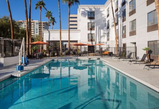 햄프턴 인 피닉스-빌트모어