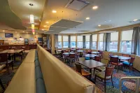 Holiday Inn Express & Suites PITTSBURGH AIRPORT by IHG - breakfast