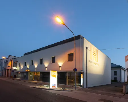 Heinhotel Vienna Airport Hotels in Schwechat