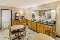 Red Roof Inn & Suites Pensacola East - Milton Hotel a Bagdad