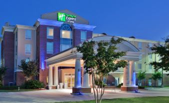 Holiday Inn Express & Suites Baton Rouge East