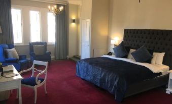 Rand Club Suites