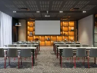 Radisson Red Johannesburg, Rosebank Hotels in der Nähe von Einkaufszentrum Killarney