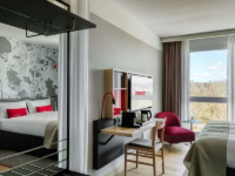 IntercityHotel Zürich Airport Hotels in Zürich