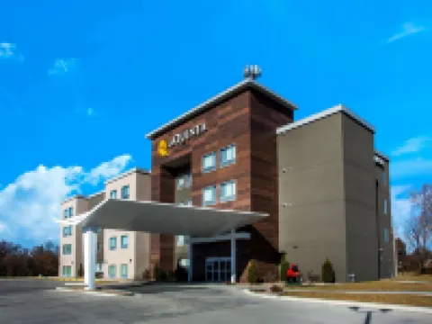 La Quinta Inn & Suites by Wyndham Pittsburg Hotels in Pittsburg