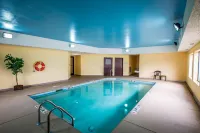 Quality Inn - Pools