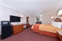 Americas Best Value Inn and Suites Fontana - Bãi đậu xe