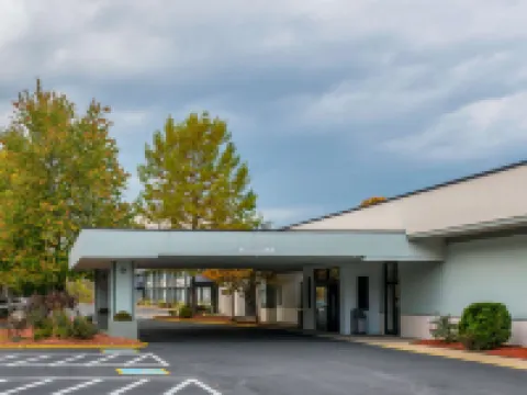 Clarion Inn Belle Vernon Hotels in Rostraver