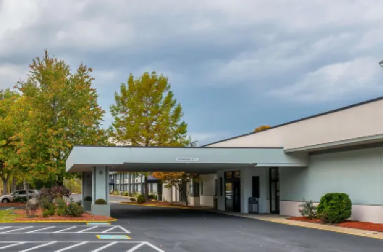 Clarion Inn Belle Vernon Hotels in Rostraver