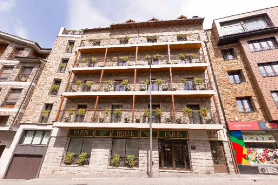 호텔 파리스 앤캠프