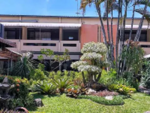 Hotel Tenera Syariah โรงแรมในMagersari