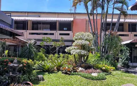 Hotel Tenera Syariah Отели в г. Magersari