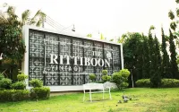 Rittiboon Vintage Hotel Hotel a Phrae