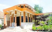 HOTEL WIWI PERKASA 2 Hotel dekat Pantai Tiris Indramayu