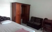 Henny Executive Homestay