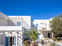 Vencia Boutique Hotel Hotels near Efimerides