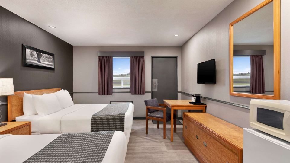 Travelodge by Wyndham Brandon