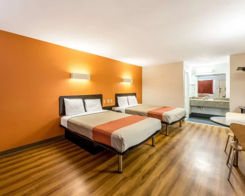 Motel 6 San Antonio, TX - South IH-10 East Hotels near Comanche Park