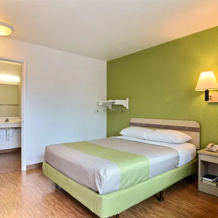 Motel 6 Tumwater, WA - Olympia Отели в г. Тумуотер