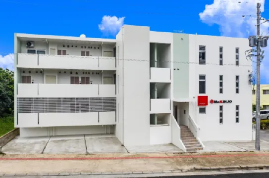 Mr.Kinjo Inn Rinzu Seragaki