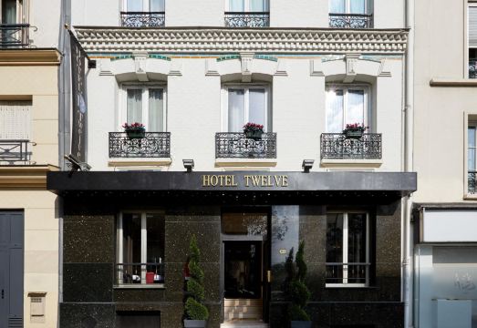 르 트웰브 호텔의 세련된 객실