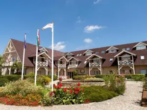 Orchidea Hotel Lipót
