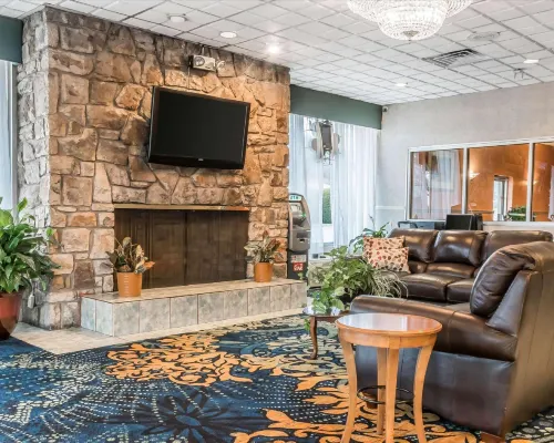 Estya Hotel Hotels in Centre County
