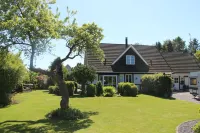 Piccobello Bed & Breakfast Valløby Køge Hotels near Monument For Niels Juel Og Ivar Hvitfeldt I Koge