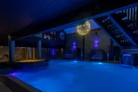 Lakes Hotel & Spa - piscina