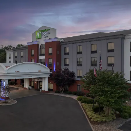 Holiday Inn Express & Suites KNOXVILLE-CLINTON by IHG