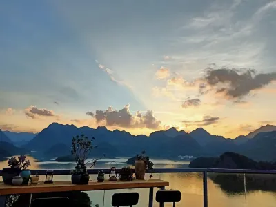 Qingyuan Taohua Lake Homestay Hotels near Peach Blossom Lake