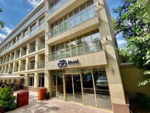 Отель B Hotel Bishkek