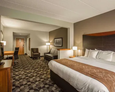 Comfort Suites Columbia at Harbison Hotels in Seven Oaks