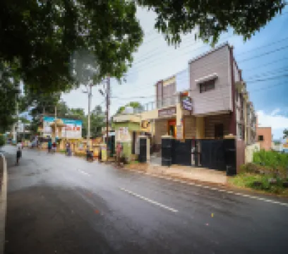 The Pothigai Palace 티루넬벨리지구 호텔