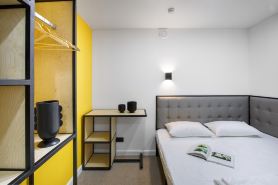 Luna Capsule Capsule Hotel