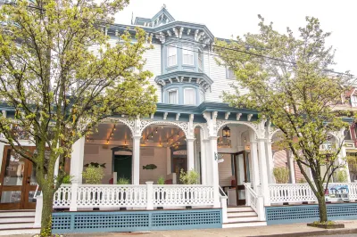 The Carroll Villa Hotel