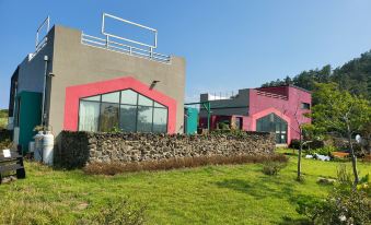 Jeju Yeohaeng and Chiyou Pension
