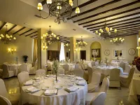 Hotel Alcázar de la Reina Hotels in Carmona
