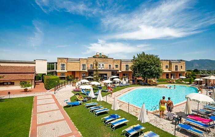 Terra Umbra Hotel