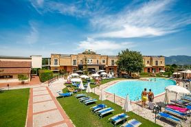 Terra Umbra Hotel