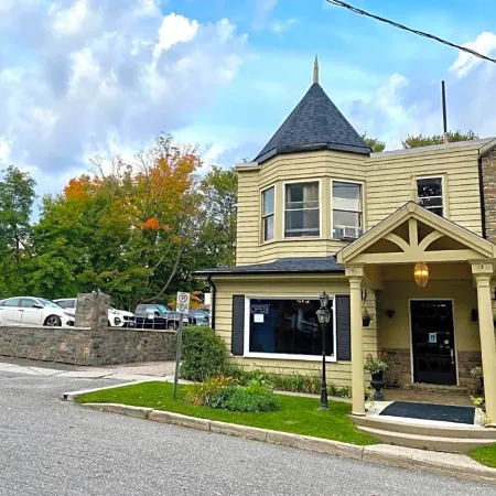 Inn at the Falls