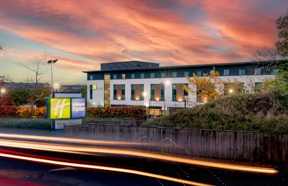 Holiday Inn Express 波恩利M65，JCT.10