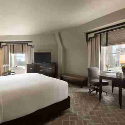 Fairmont Hotel Macdonald Rooms