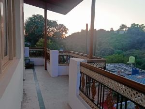 Meera Cottage Mount Abu